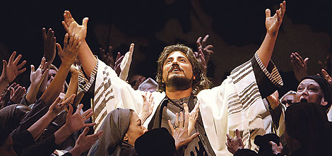 Jos Cura stars as Samson in the Met opera production of Samson et Dalila, 2005.